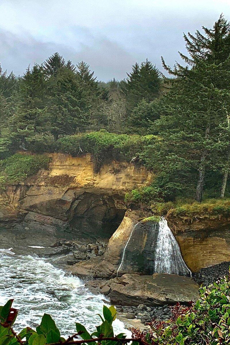 Boiler Bay State Scenic Viewpoint
